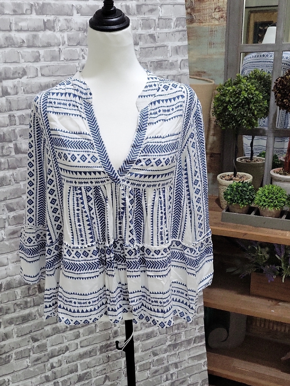 Charlie Paige Peasant Top, Womens Sz SP White With Blue, Boho Hippie Blouse
